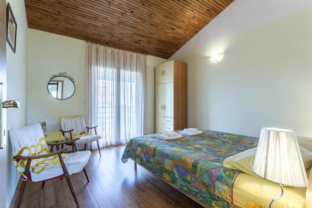 Apartment Srecko Vinišće Eksteriør bilde