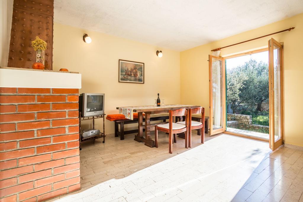 Apartment Srecko Vinišće Eksteriør bilde